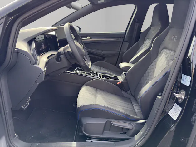 VW Golf Variant 1.5 eTSI mHEV R-Line