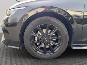 VW Golf Variant 1.5 eTSI mHEV R-Line