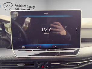 VW Golf Variant 1.5 eTSI mHEV R-Line
