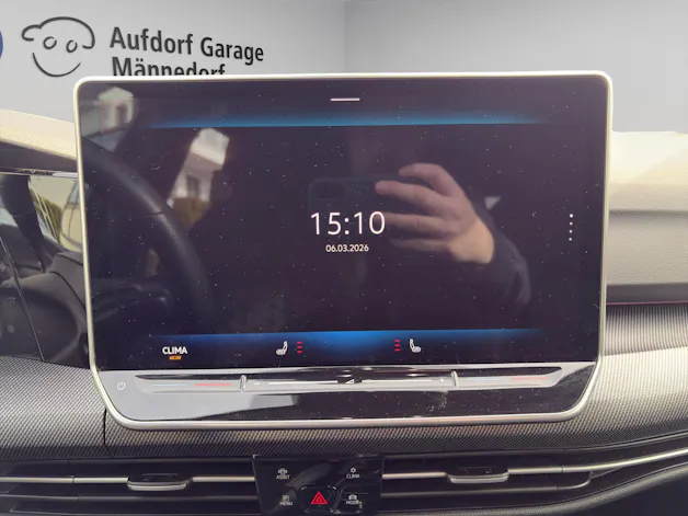 VW Golf Variant 1.5 eTSI mHEV R-Line
