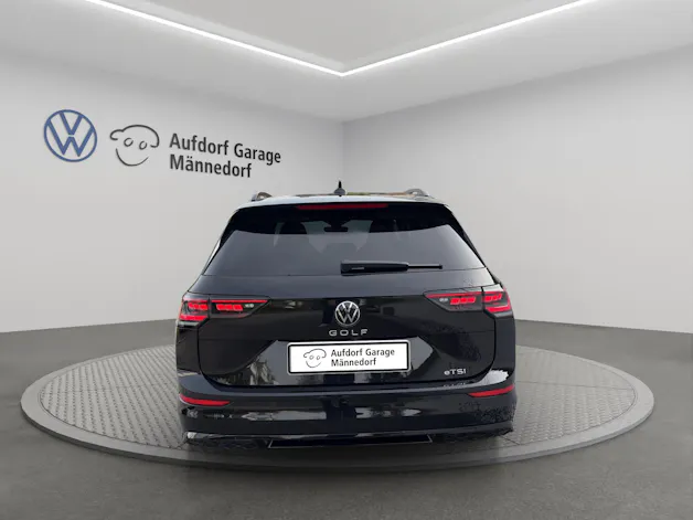 VW Golf Variant 1.5 eTSI mHEV R-Line