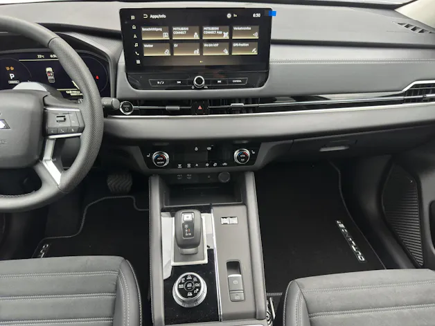 Mitsubishi Outlander 2.4 PHEV Intense 4WD Automatic