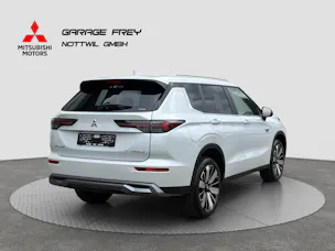 Mitsubishi Outlander 2.4 PHEV Intense 4WD Automatic