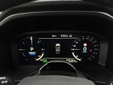 MITSUBISHI OUTLANDER 11