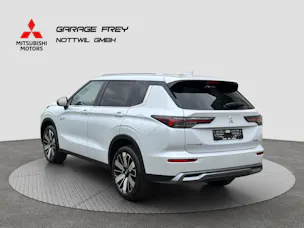 Mitsubishi Outlander 2.4 PHEV Intense 4WD Automatic