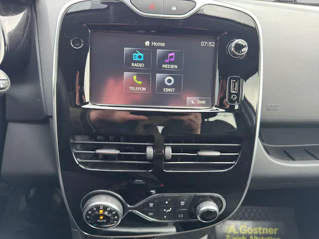 Renault Clio 0.9 12V Swiss Edition