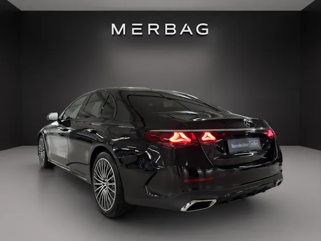 Mercedes-Benz E 400 e 4Matic AMG-Line 9G-Tronic