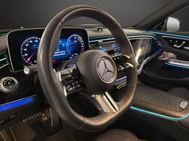 Mercedes-Benz E 400 e 4Matic AMG-Line 9G-Tronic