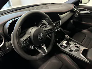 Alfa Romeo Giulia 2.0 Tributo Italiano Q4 AT8