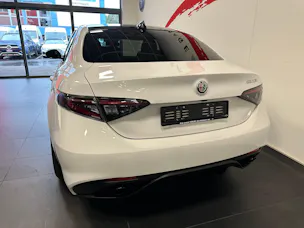 Alfa Romeo Giulia 2.0 Tributo Italiano Q4 AT8