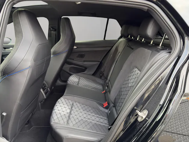 VW Golf 1.5 e TSI mHEV R-Line DSG