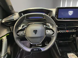 PEUGEOT 2008 1.2 PureTech GT