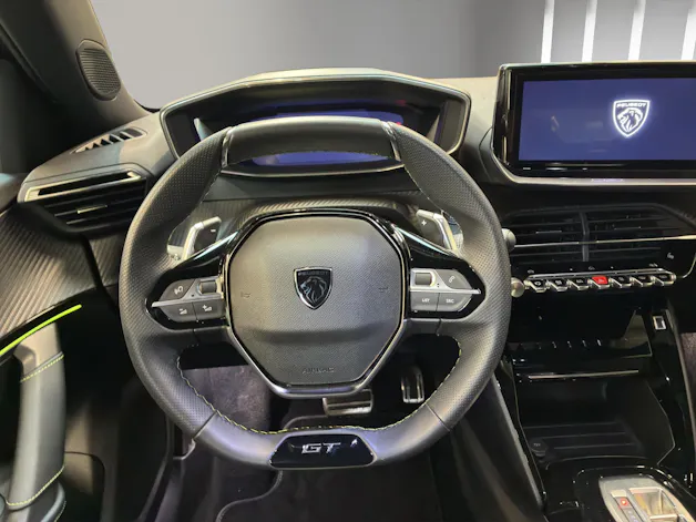 PEUGEOT 2008 1.2 PureTech GT