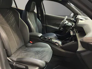 PEUGEOT 2008 1.2 PureTech GT