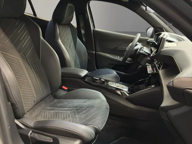 PEUGEOT 2008 1.2 PureTech GT