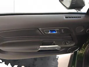 Ford Mustang Coupé 5.0 V8 Mach 1