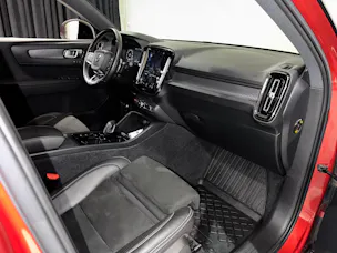 Volvo XC40 D4 AWD R-Design Geartronic | AHK 2100Kg |