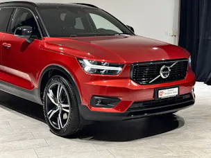 Volvo XC40 D4 AWD R-Design Geartronic | AHK 2100Kg |