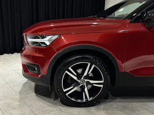 Volvo XC40 D4 AWD R-Design Geartronic | AHK 2100Kg |