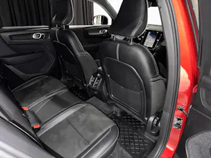 Volvo XC40 D4 AWD R-Design Geartronic | AHK 2100Kg |