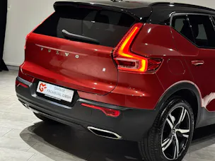 Volvo XC40 D4 AWD R-Design Geartronic | AHK 2100Kg |