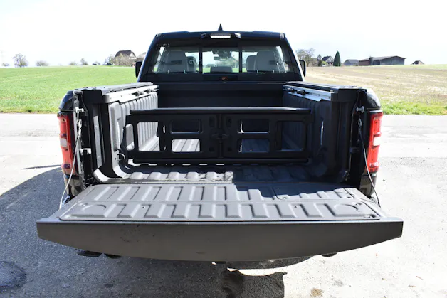 Dodge RAM 1500 CrewCab Laramie Night 3.0 Hurricane