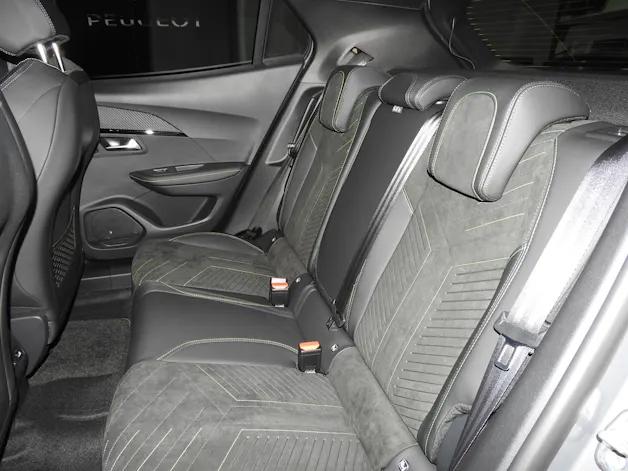 Peugeot 2008 156 e 54 kWh GT