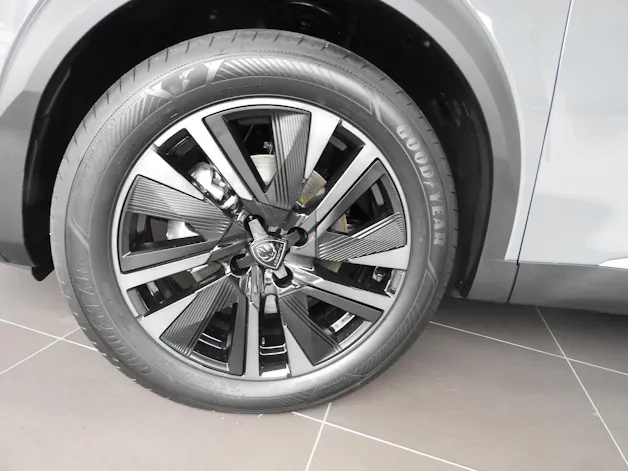 Peugeot 2008 156 e 54 kWh GT