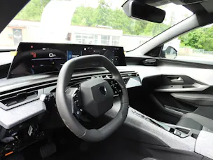 Peugeot 3008 145 CV MHEV DCS Allure Premium