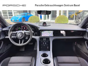 Porsche Taycan Turbo S Cross Turismo