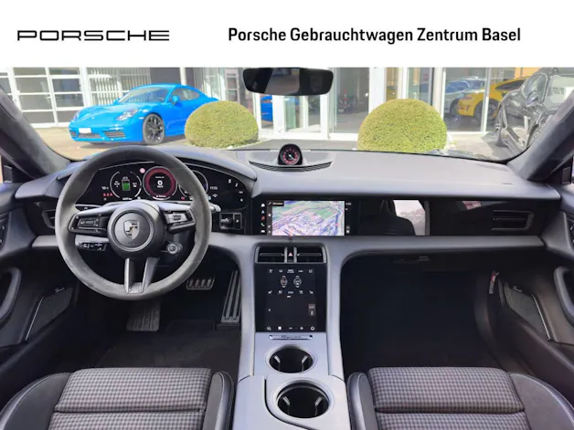 Porsche Taycan Turbo S Cross Turismo