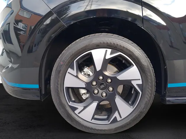Ford Tourneo Custom Bus 320 L1 2.0 EcoBlue 170 Sport 4x4