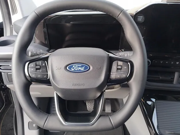 Ford Tourneo Custom Bus 320 L1 2.0 EcoBlue 170 Sport 4x4