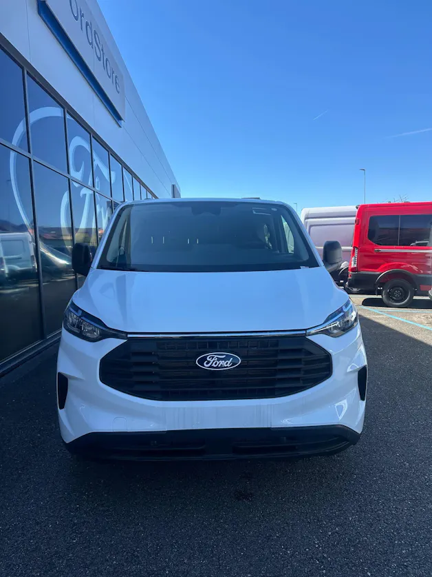 Ford Transit Custom Van 320 L2 2.0 Trend/136CV/Aut./FWD