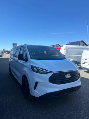 Ford Transit Custom Van 320 L2 2.0 Trend/136CV/Aut./FWD