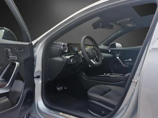 Mercedes-Benz A 180 d 8G-DCT