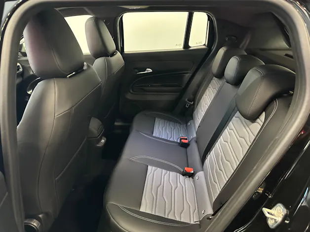 Jeep Avenger 1.2 Turbo MHEV Upland Plus Sky 4xe