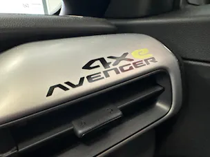 Jeep Avenger 1.2 Turbo MHEV Upland Plus Sky 4xe
