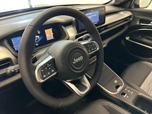 Jeep Avenger 1.2 Turbo MHEV Upland Plus Sky 4xe