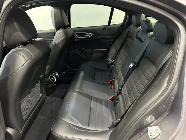 Alfa Romeo Giulia 2.2 JTDM Veloce Q4 AT8