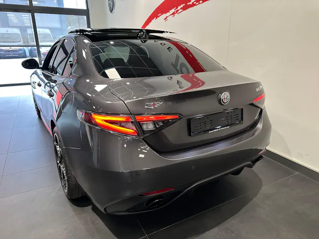 Alfa Romeo Giulia 2.2 JTDM Veloce Q4 AT8