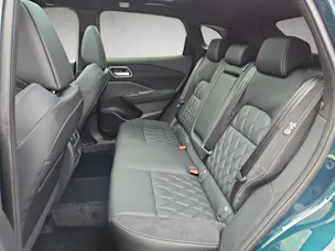 Nissan Qashqai 1.3 MHEV Tekna+ 4x4 - Ocean green