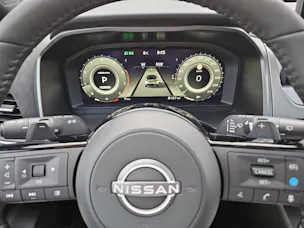 Nissan Qashqai 1.3 MHEV Tekna+ 4x4 - Ocean green