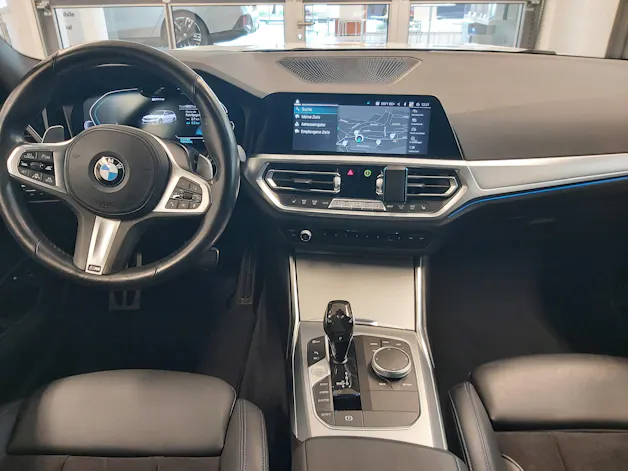 BMW 330e Touring M Sport