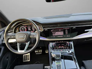 Audi Q8 55 TFSI Black Edition quattro tiptronic