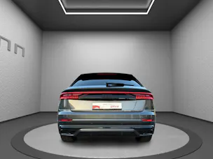 Audi Q8 55 TFSI Black Edition quattro tiptronic