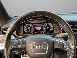 Audi Q8 55 TFSI Black Edition quattro tiptronic
