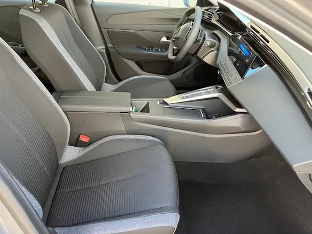 Peugeot 308 1.2 MHEV Active