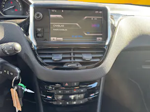 Peugeot 2008 1.6 e-HDi Allure