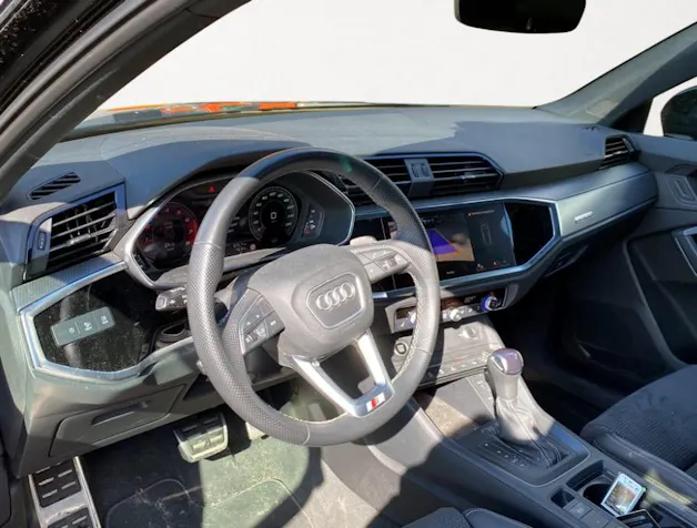 Audi Q3 40 TFSI S line quattro S-tronic
